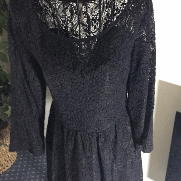 FREE PEOPLE BLACK LACE DRESS MEDIUM - Picture 2 of 3